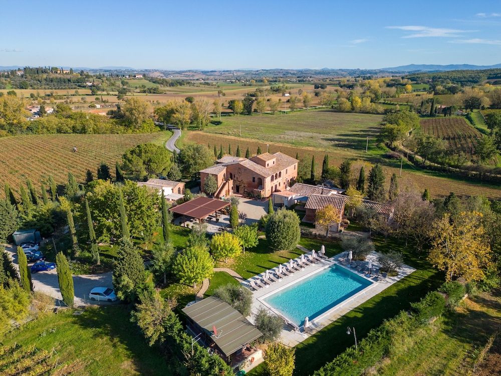Borgo San Vincenzo 1