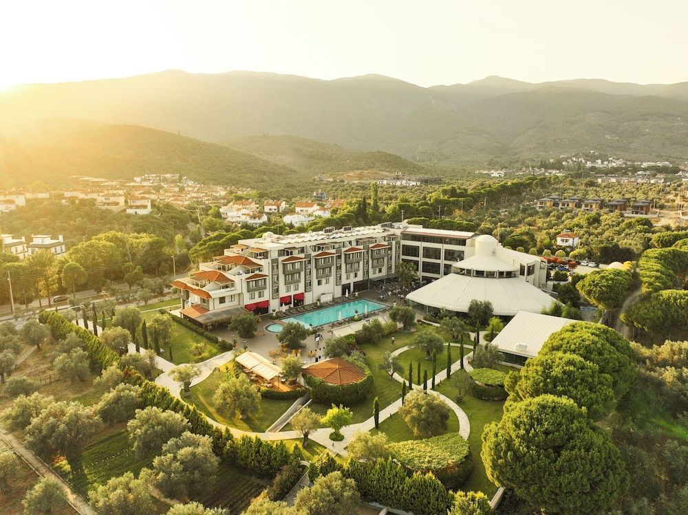 Ramada Resort Kazdağlari Thermal & Spa 1