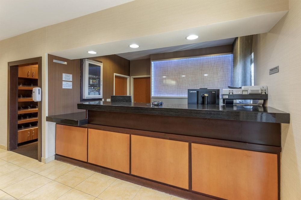 SureStay by Best Western Mount Pleasant Racine 2