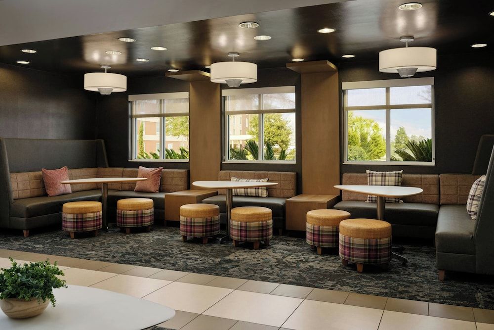 Residence Inn by Marriott Savannah Airport 2
