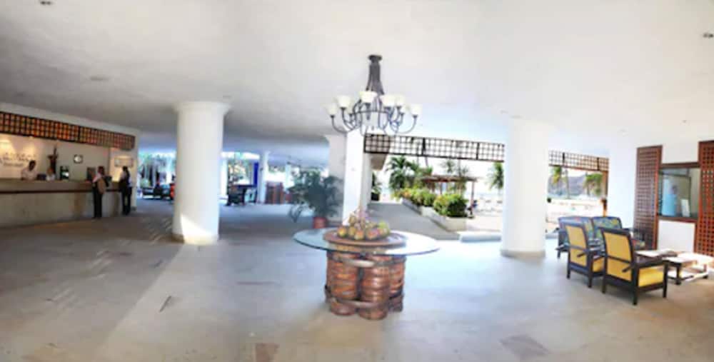 Tamaca Beach Resort 2