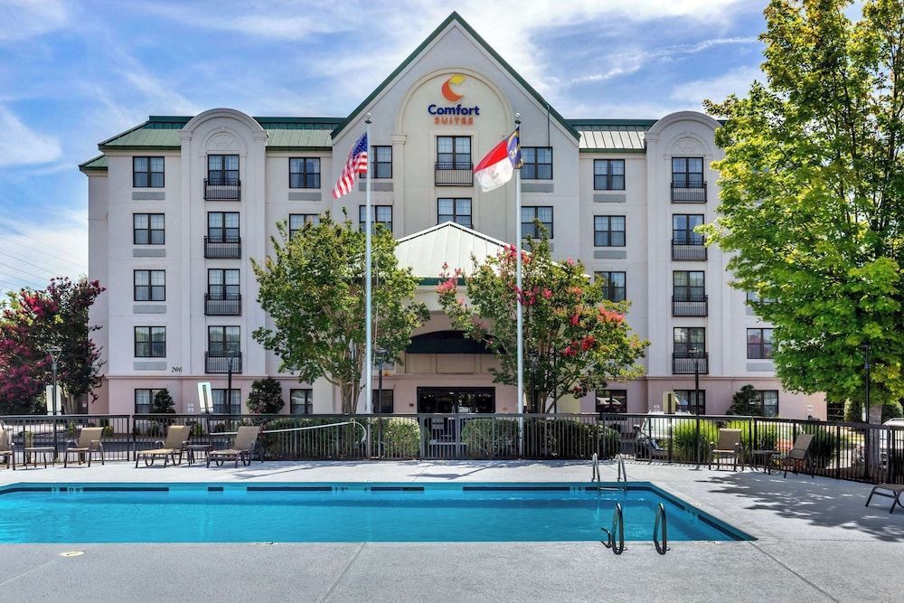 Comfort Suites Hanes Mall 1