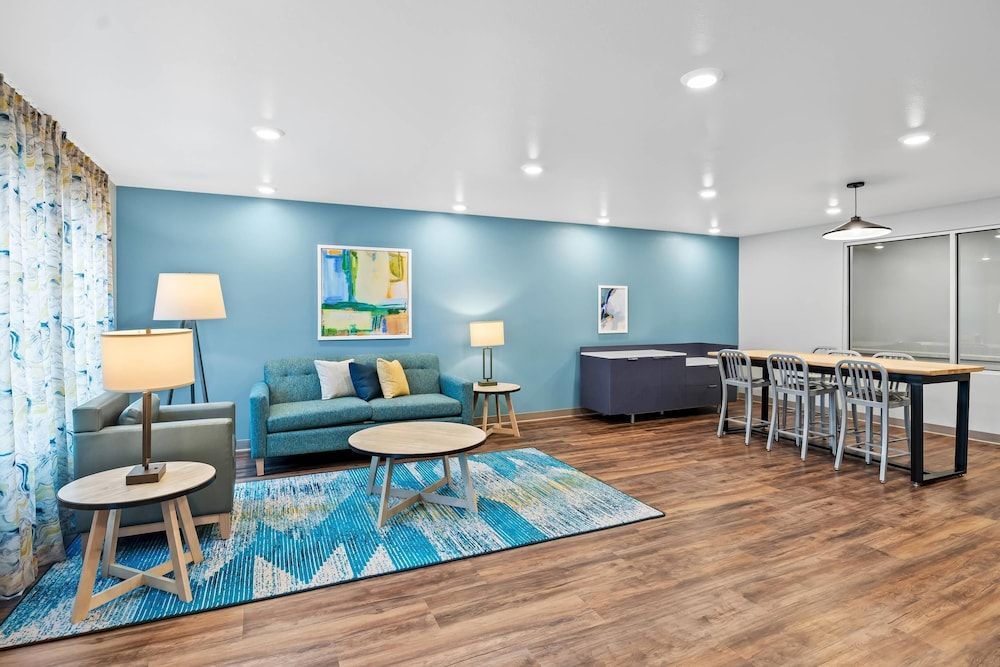 WoodSpring Suites Richmond Airport 2