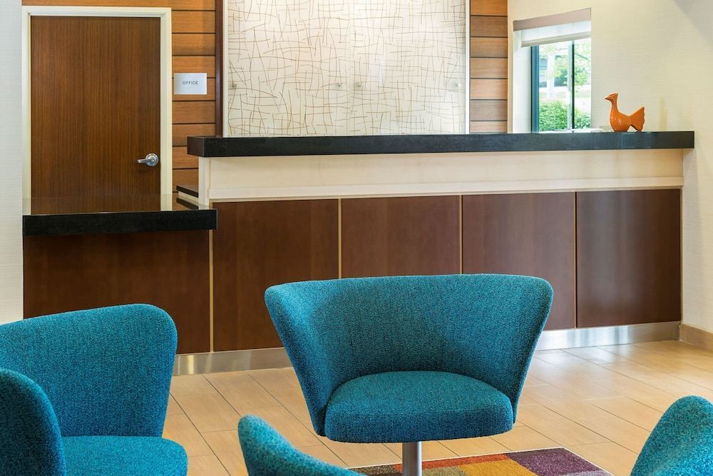 Fairfield Inn & Suites Springfield 2