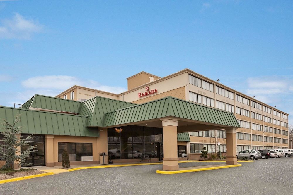 Ramada by Wyndham Rochelle Park Near Paramus 1