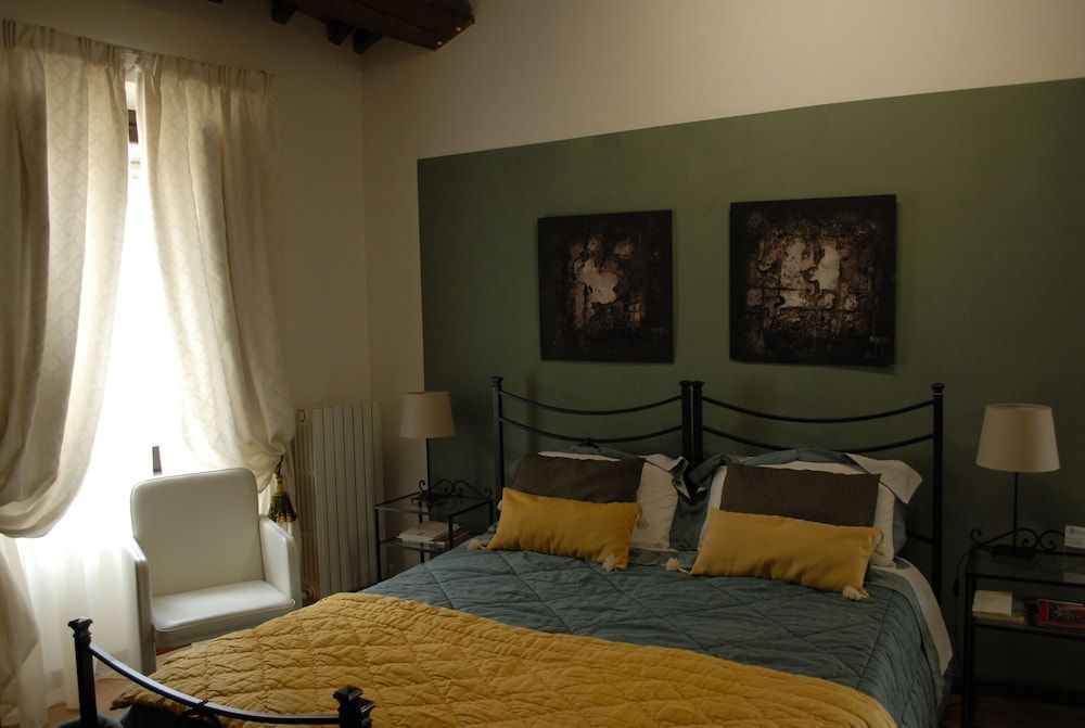 Palazzo Bonfranceschi 1