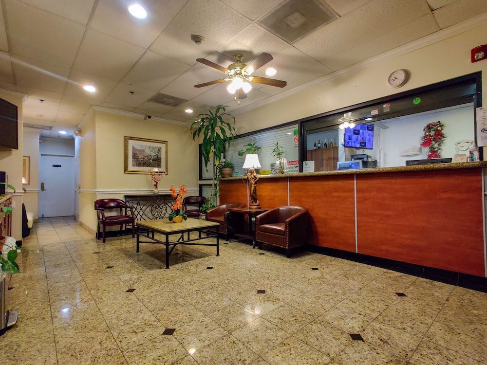 Athens Hotel & Suites 2
