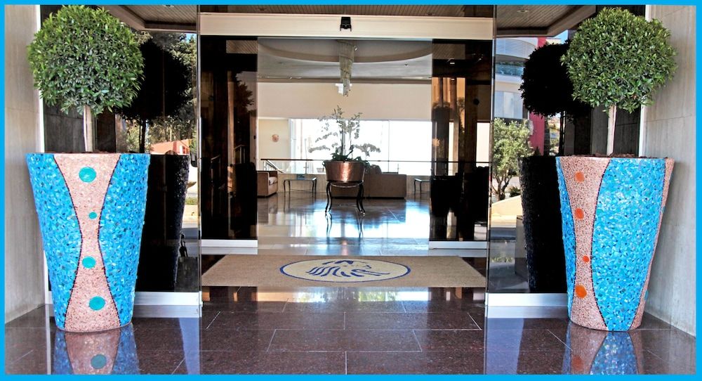 Poseidonia Beach Hotel 2