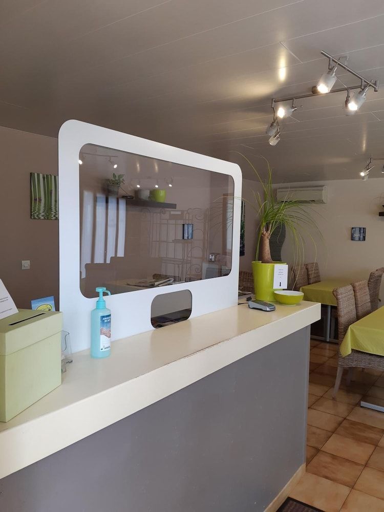 Hotel Les Pins 2