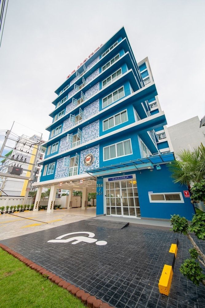 DF Hotel Pattaya 1