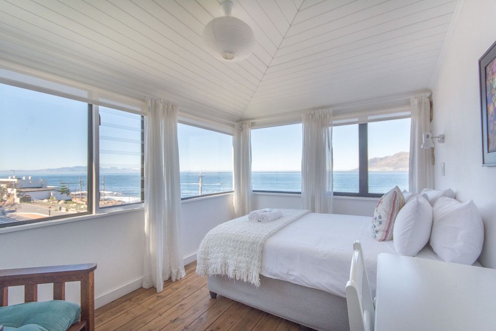 Baytree Beach House 1