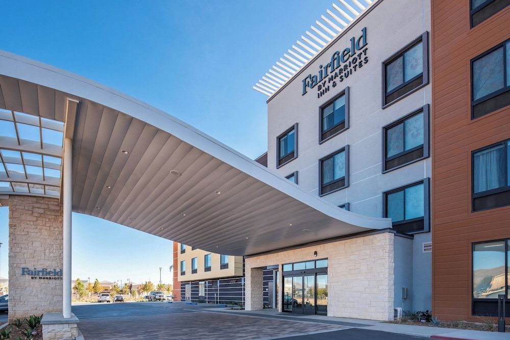 Fairfield Inn & Suites by Marriott Menifee 1