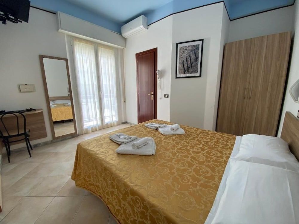 Hotel Nanni Garnì 1