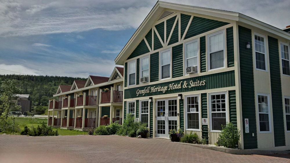 Grenfell Heritage Hotel & Suites 1