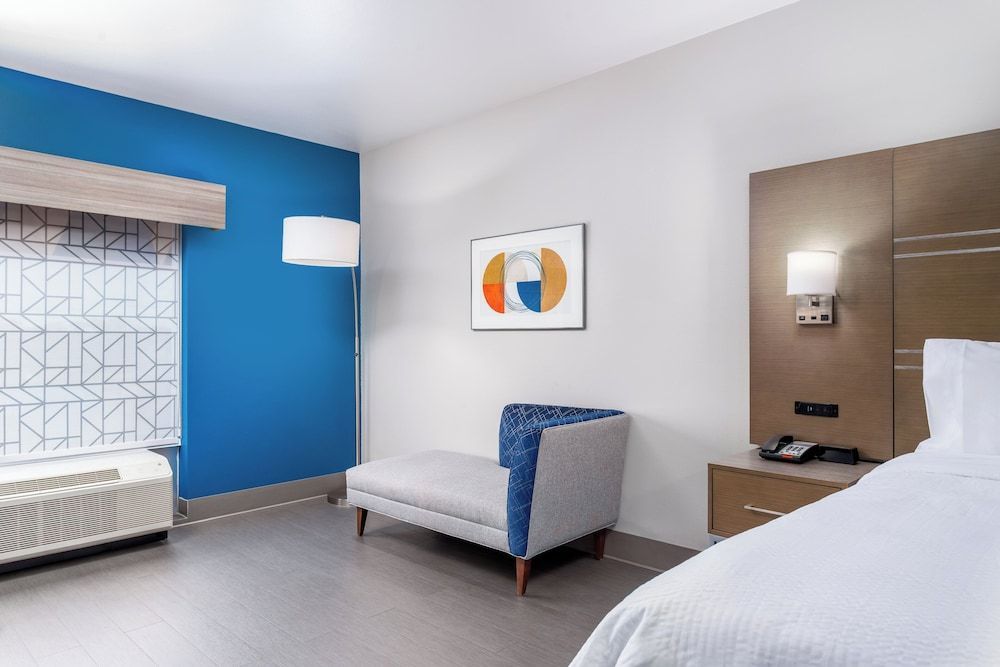 Holiday Inn Express & Suites MEMPHIS ARPT ELVIS PRESLEY BLV by IHG 2