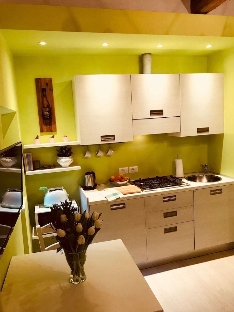 1BR Apt in Via Panicale by Sea N' Rent 1
