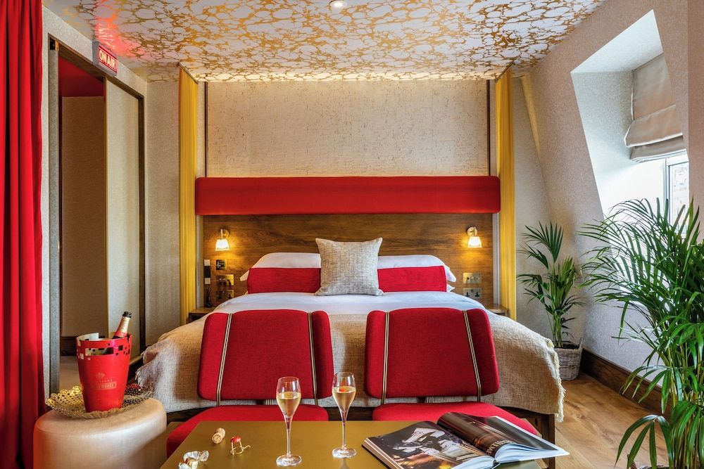 The Megaro Hotel - Kings Cross St Pancras, London 1