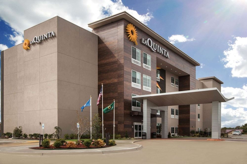 La Quinta by Wyndham Owasso 1