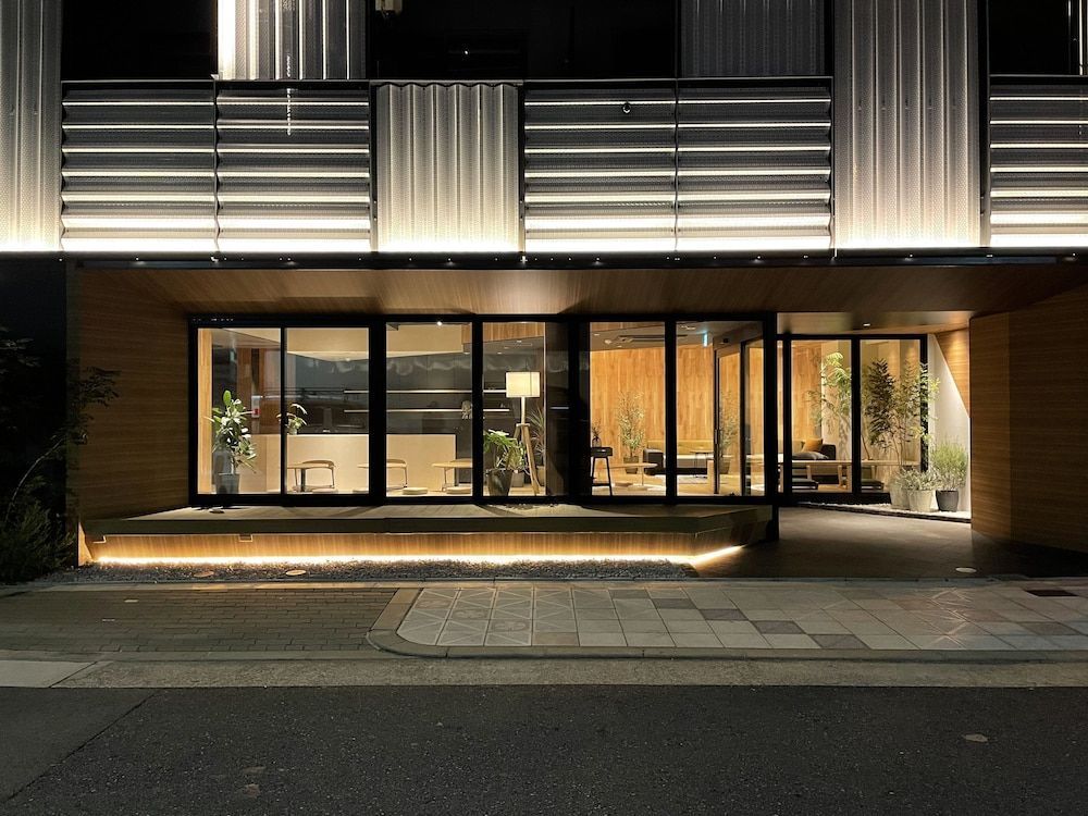 R Hotel Namba 1