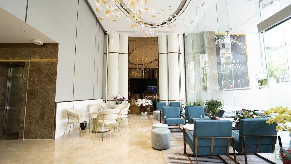 Celine Living - Central 1