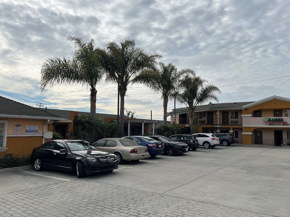 Amber Motel 1