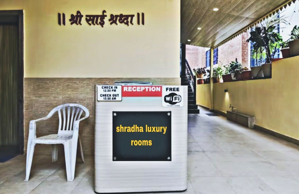 Shradha luxury room 2
