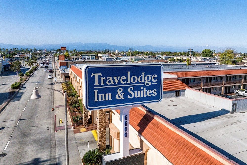 Travelodge Inn & Suites by Wyndham Bell Los Angeles Area 1