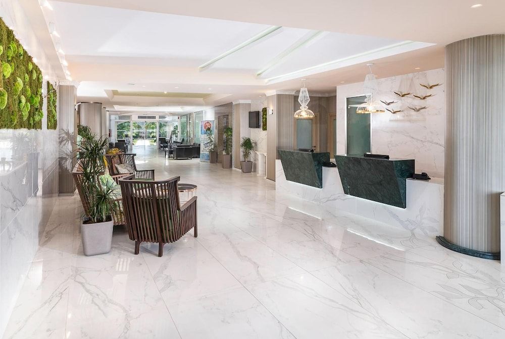 Portes Beach Hotel 2