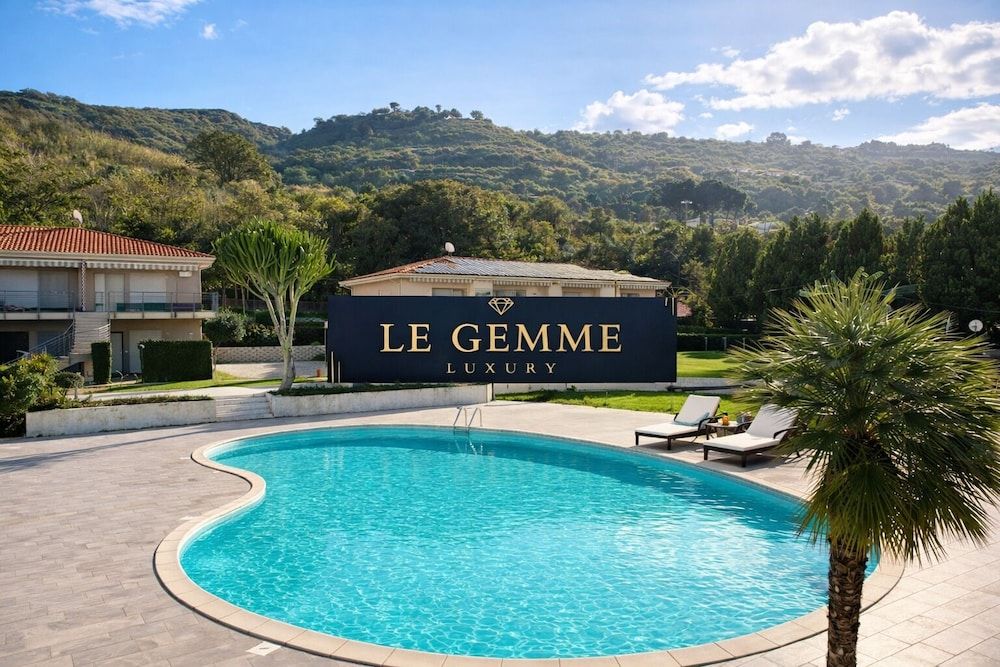 Le Gemme Luxury 1