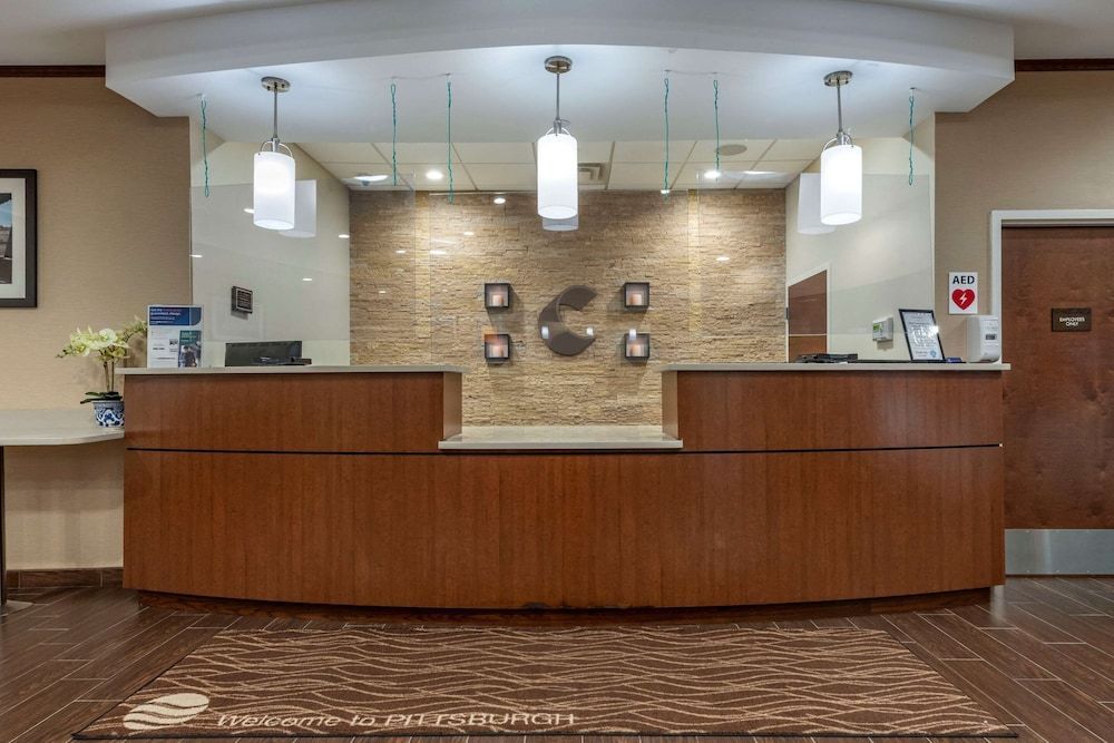 Comfort Inn & Suites Pittsburgh South 2