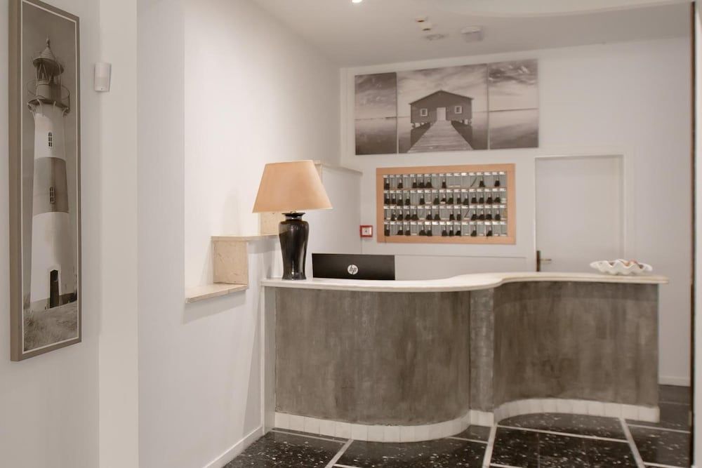 c-hotels International 2