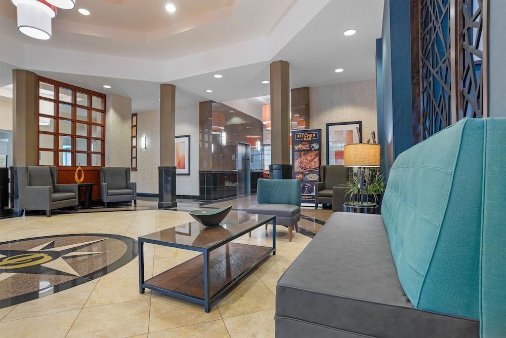 Drury Inn & Suites Baton Rouge 2