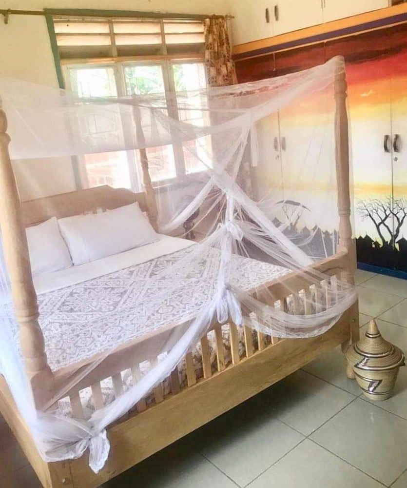 studio 62 guest house 2