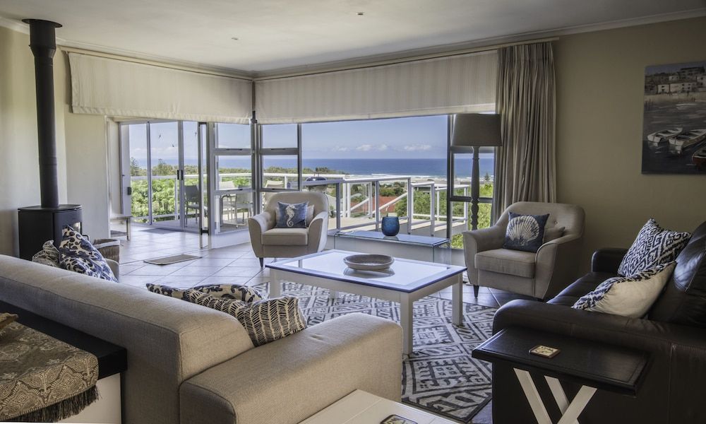 Home with an Ocean view 2