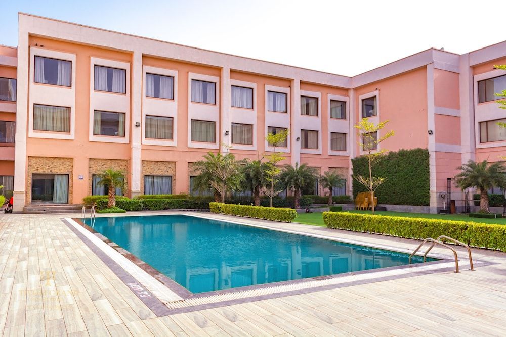Tivoli Garden Resort 1