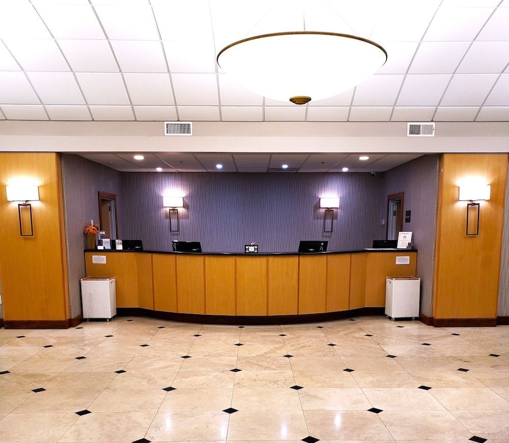 Radisson Suite Hotel Oceanfront 2