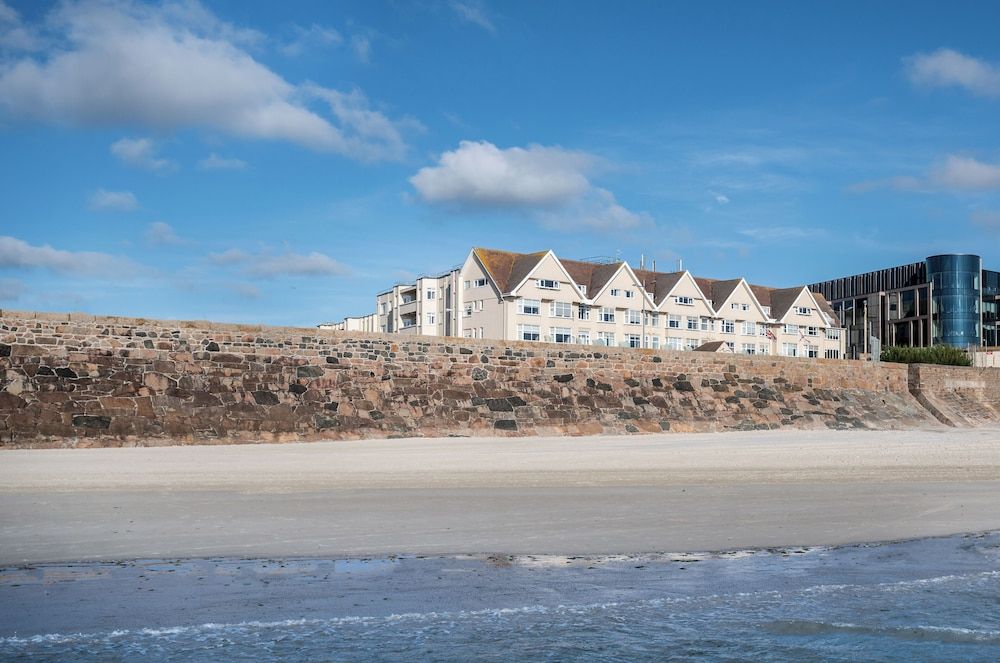 Grand Jersey Hotel and Spa 1