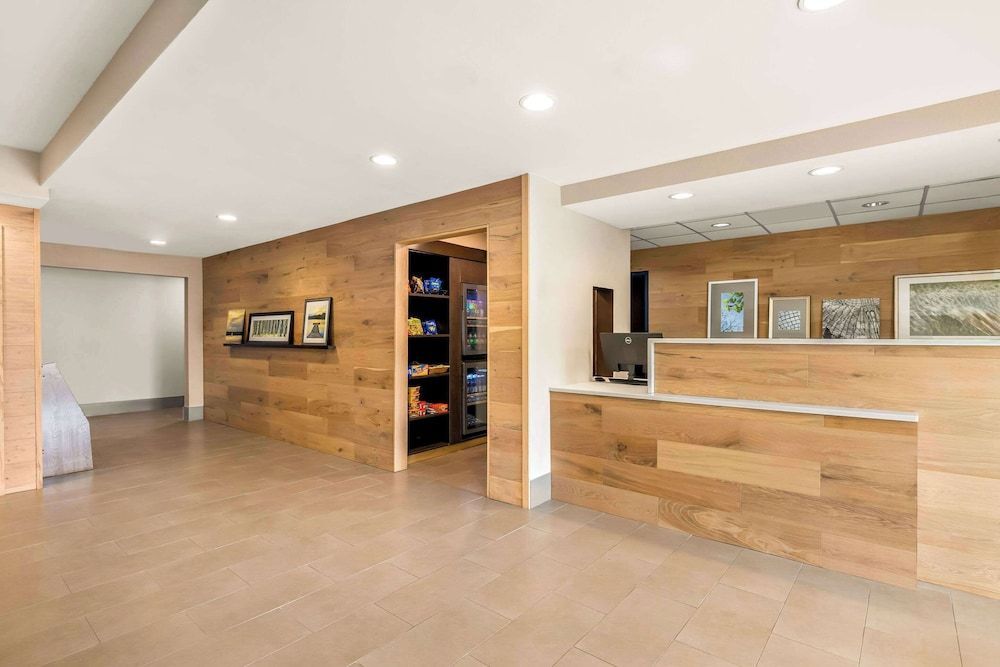 Country Inn & Suites by Radisson, LSU - Medical Corridor 2