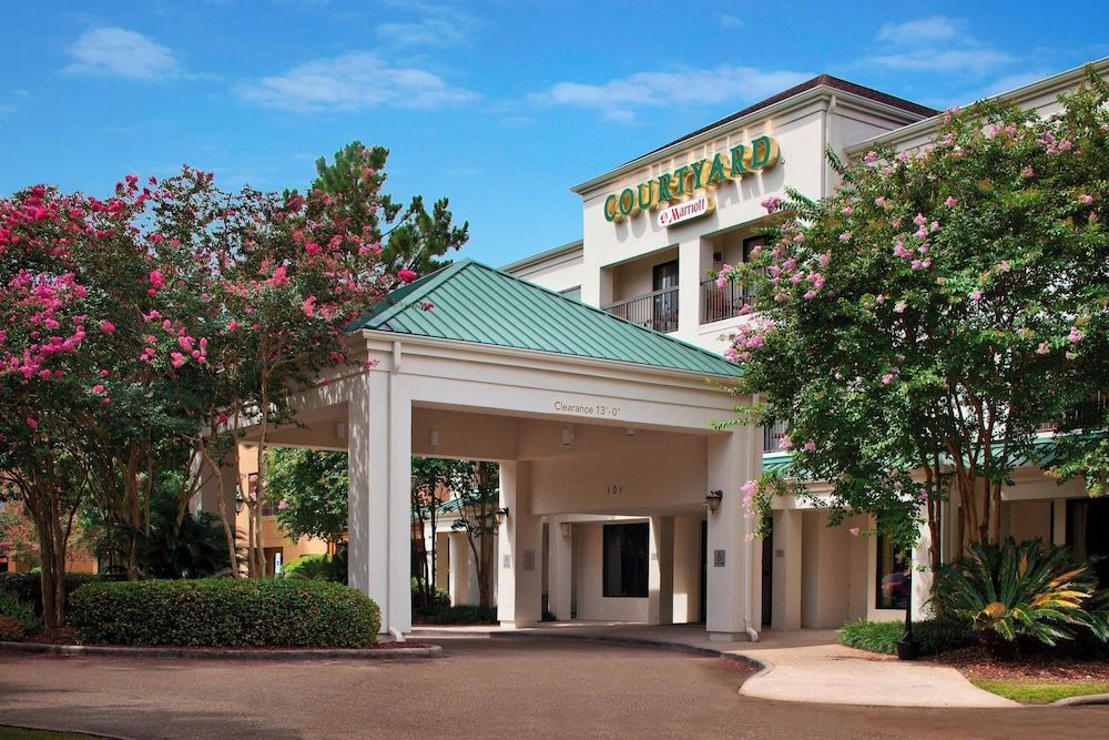 Courtyard by Marriott Covington / Mandeville 1