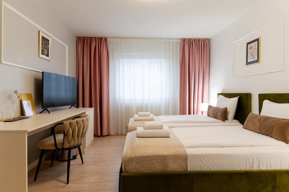 Hotel Royal Plaza 2