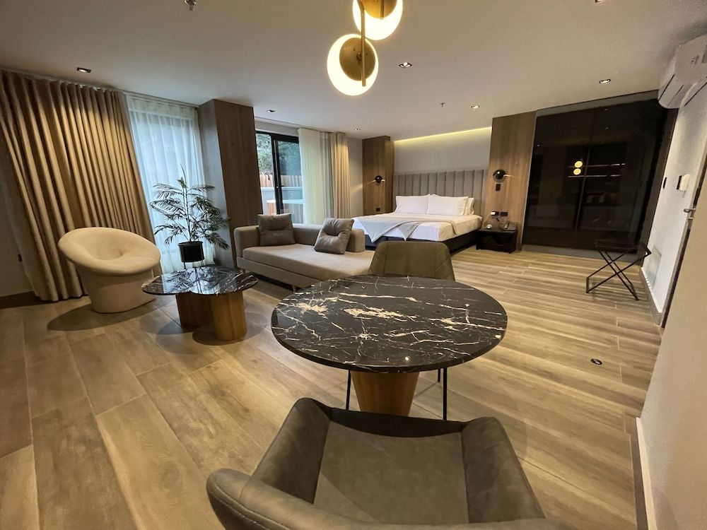 Hotel Selis 2