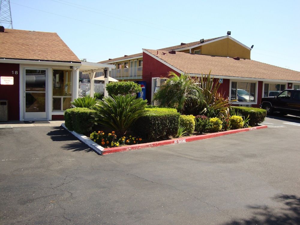 Oasis Inn Sacramento- Elk Grove 1