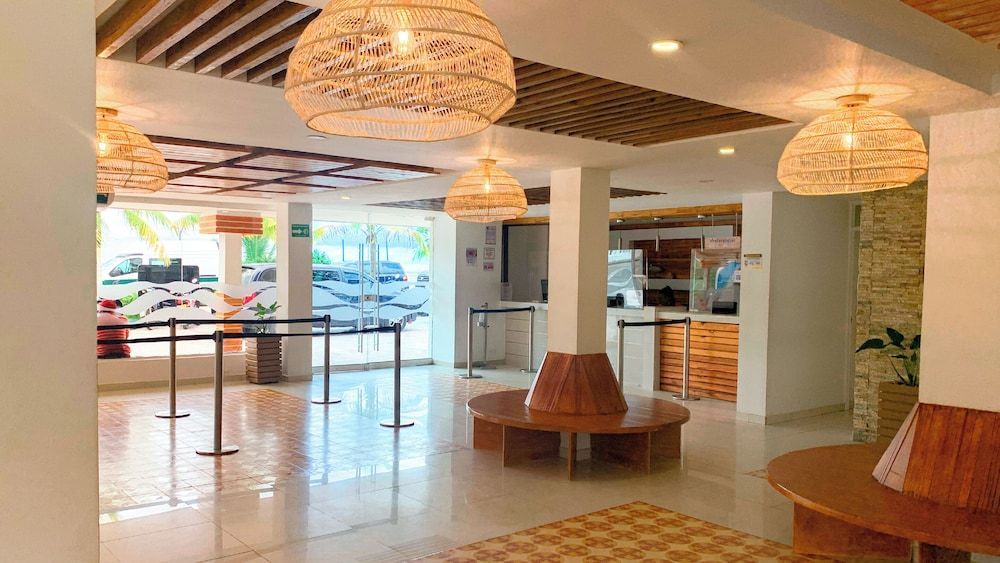Hotel Blue Cove by On vacation 2
