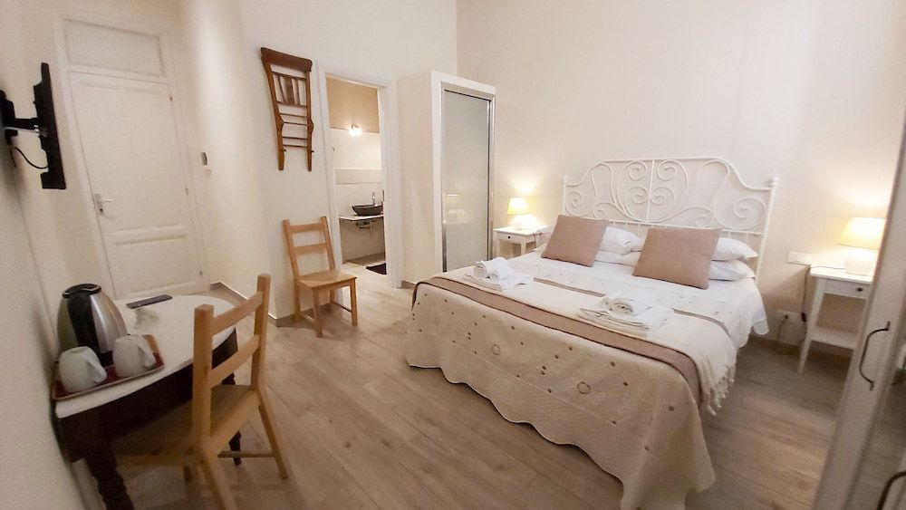 Rooms and Breakfast GranVeliero 1