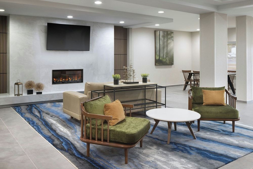 Fairfield Inn & Suites Lake City 2