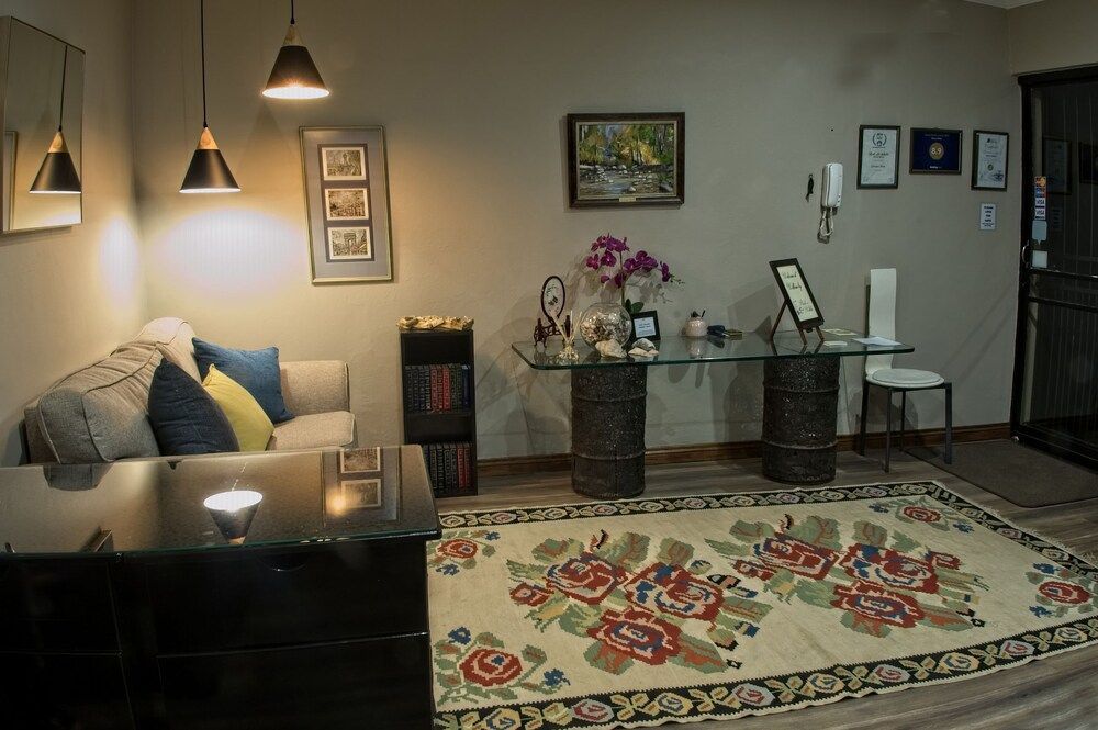 Rest-a-While Guest House - Pretoria 2