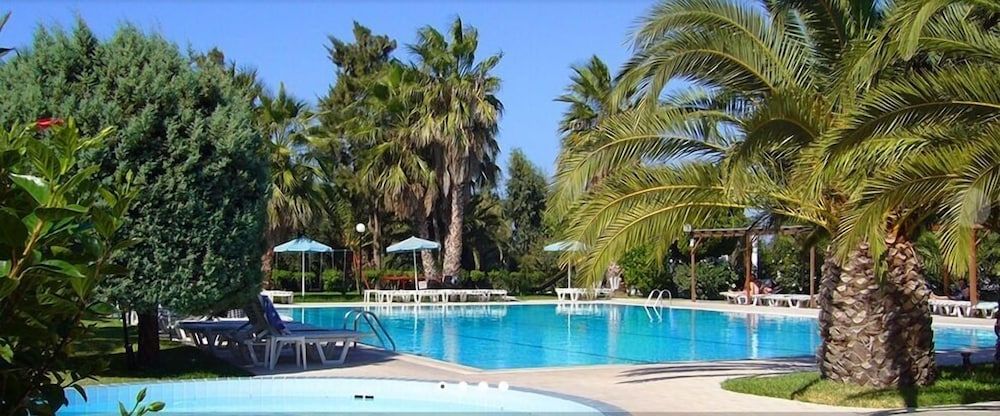 Nina Beach Hotel 1