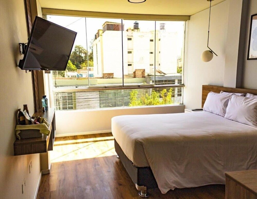 HUB HOTELS 1