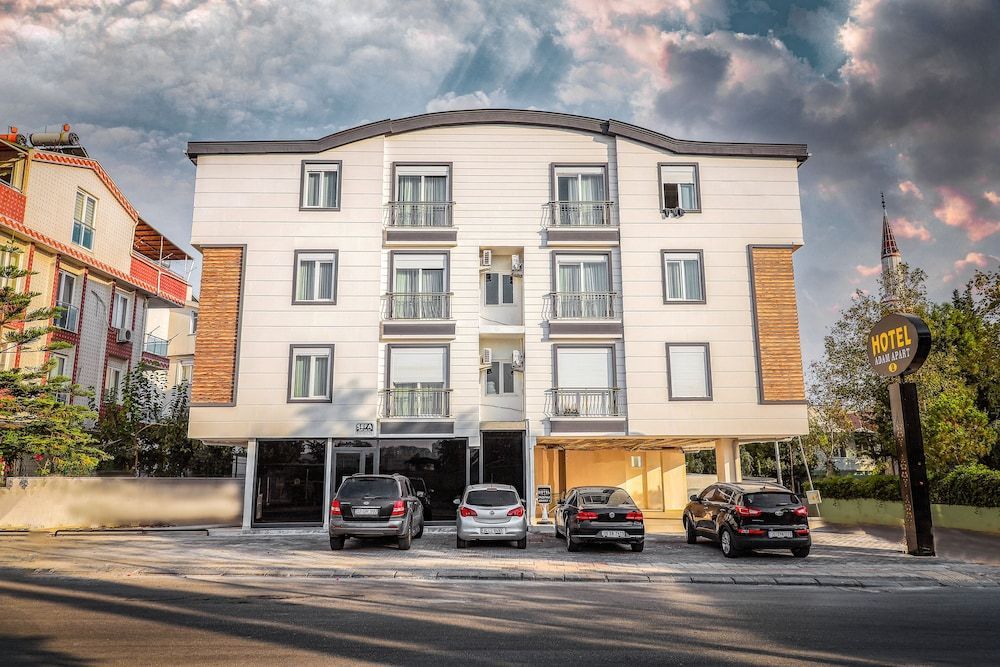 Adam Apart Hotel 2 1