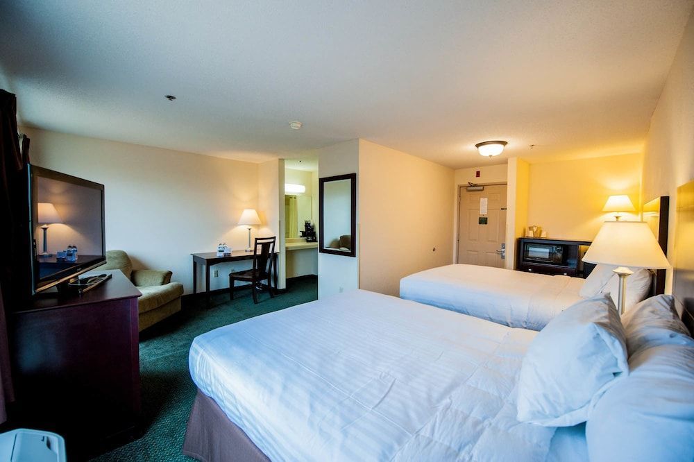 Greystone Inn & Suites 1